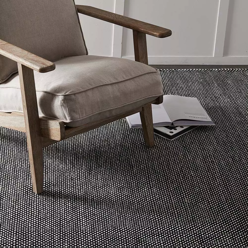 Suri Rug - Black & Ivory 3 Suri Rug - Black & Ivory