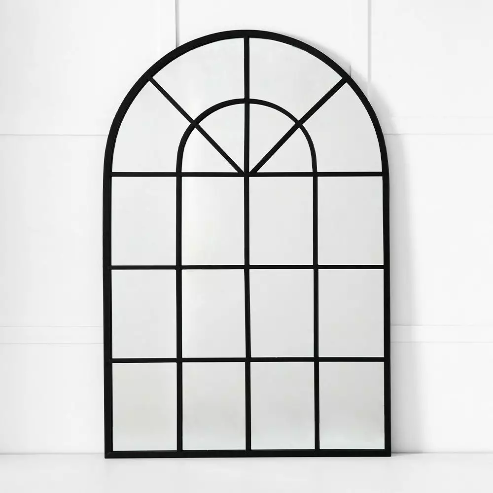 Selena Mirror 3 Selena Mirror